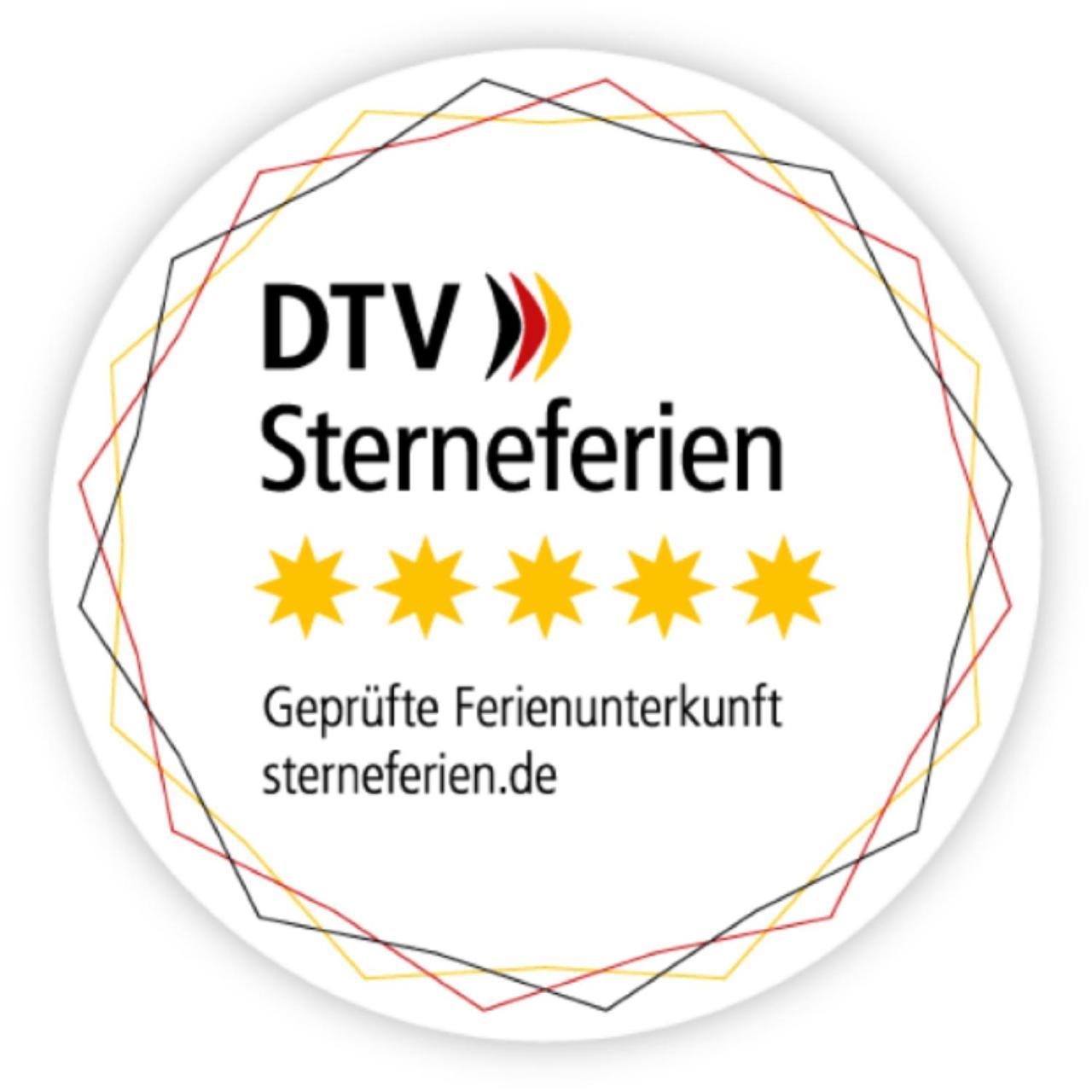 5 Sterne Bahnhoftraum, Appartement "Waldliebe" 133Qm, Grosse Terrasse 70Qm, Qr Code Scannen Fuer Virtuellen Rundgang, Premium Ausstattung Braunfels Exterior photo